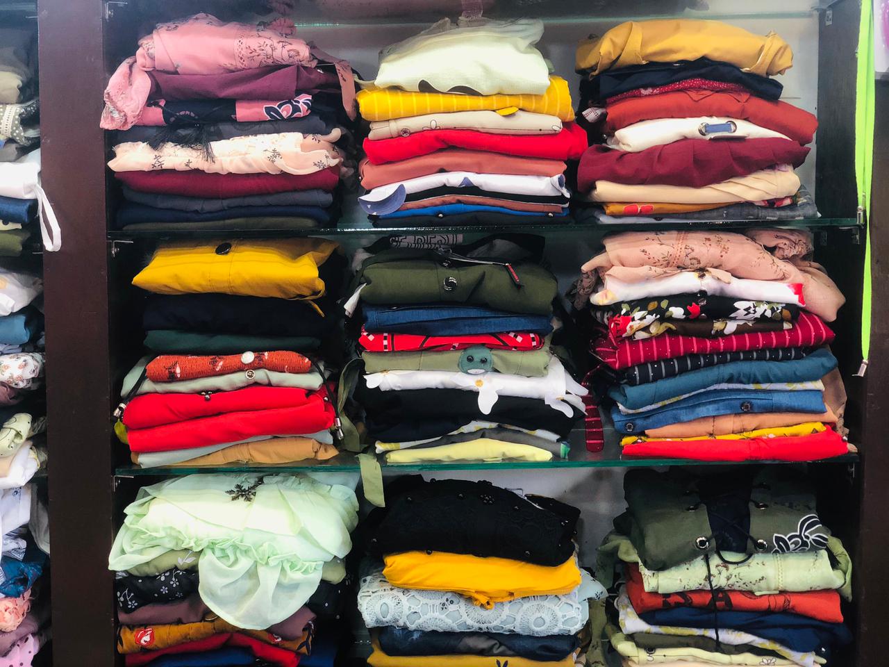 DRESS POINT & GIFT POINT