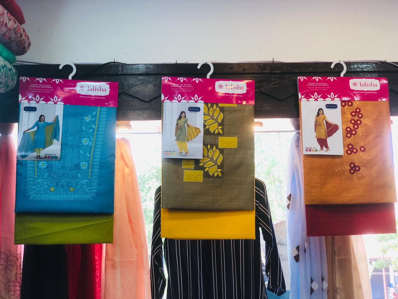 DRESS POINT & GIFT POINT